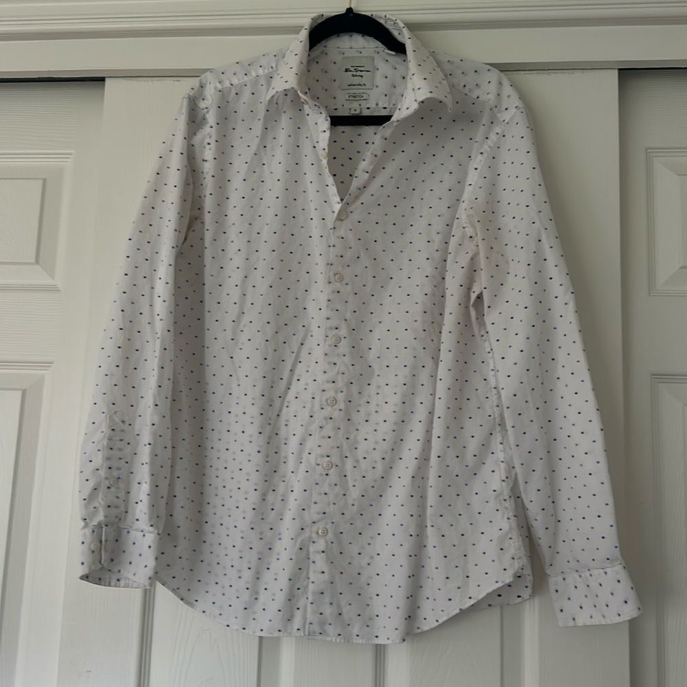 🚨Ben Sherman men’s dot button up dress shirt
